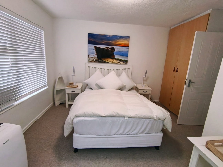 2 Bedroom Property for Sale in Hartenbos Central Western Cape